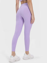 Load image into Gallery viewer, Pocketed High Waist Active Leggings
