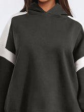 Load image into Gallery viewer, Contrast Dropped Shoulder Long Sleeve Hoodie
