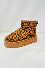 Load image into Gallery viewer, WILD DIVA Thermal Furry Leopard Platform Booties
