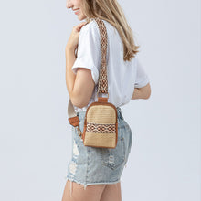 Load image into Gallery viewer, Straw Braided Crossbody Bag
