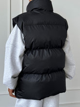 Load image into Gallery viewer, Zip Up Turtleneck Vest Coat
