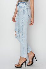 Load image into Gallery viewer, RISEN High Rise Distressed Ankle Jeans
