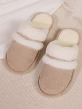 Load image into Gallery viewer, Contrast Faux Fur Round Toe Slippers
