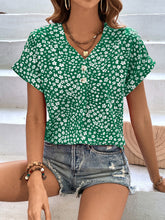 Load image into Gallery viewer, Printed V-Neck Short Sleeve Blouse
