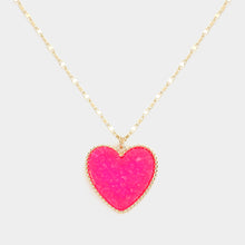 Load image into Gallery viewer, Druzy Heart Pendant Necklace  in
