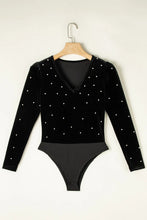 Load image into Gallery viewer, Pearl Detail V-Neck Long Sleeve Bodysuit
