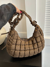 Load image into Gallery viewer, Bubble Texture Ruched Strap Quilted Shoulder Bag
