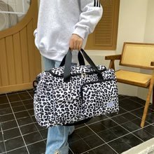 Load image into Gallery viewer, Oxford Cloth Animal Print Travel Bag
