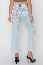 Load image into Gallery viewer, RISEN High Rise Distressed Ankle Jeans
