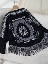 Load image into Gallery viewer, Fringe Geometric Long Sleeve Poncho
