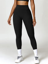 Load image into Gallery viewer, Ruched Pocketed High Waist Active Leggings
