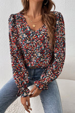 Load image into Gallery viewer, V-Neck Printed Long Sleeve Blouse
