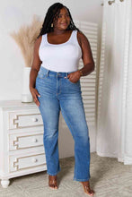 Load image into Gallery viewer, Judy Blue Full Size Straight Leg Jeans with Pockets
