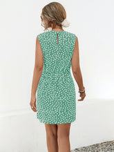 Load image into Gallery viewer, Twisted Printed Sleeveless Mini Dress
