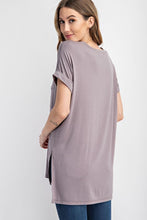 Load image into Gallery viewer, V NECK BASIC HIGH-LOW HEM TOP
