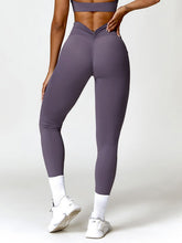 Load image into Gallery viewer, Ruched Pocketed High Waist Active Leggings
