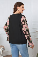 Load image into Gallery viewer, Plus Size Floral Flounce Sleeve Blouse
