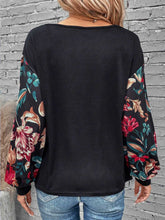 Load image into Gallery viewer, Floral Round Neck Long Sleeve Top
