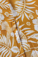 Load image into Gallery viewer, Printed Half Sleeve Top and Slit Skirt Set
