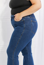 Load image into Gallery viewer, Judy Blue Ava Full Size Cool Denim Tummy Control Flare
