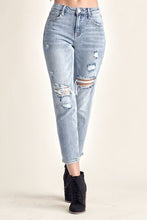 Load image into Gallery viewer, RISEN Distressed Slim Cropped Jeans
