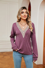 Load image into Gallery viewer, Contrast V-Neck Long Sleeve Blouse
