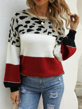 Load image into Gallery viewer, Color Block Round Neck Sweater
