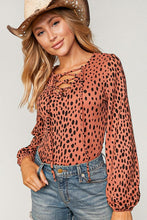 Load image into Gallery viewer, Lace Me Up Leopard
